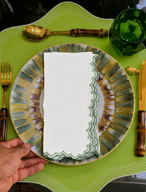 Scalloped Edge Napkins | Dinner Table Napkins | DLIFESTYLEUK