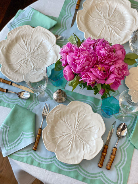 Windsor Limited Edition Appliqué Placemats & Dinner Napkins (8 sets/16 pieces)