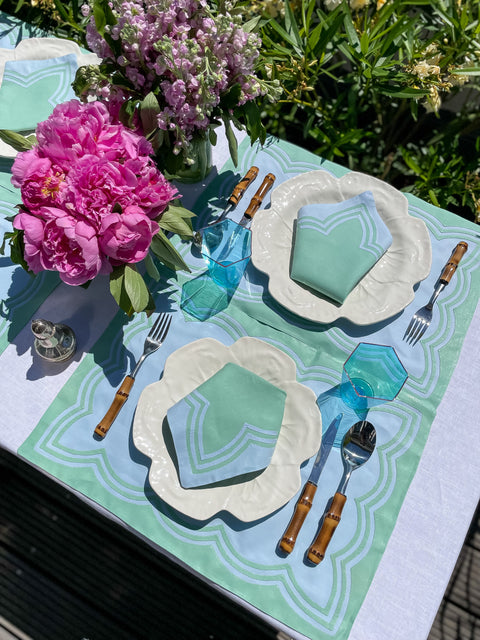 Windsor Limited Edition Appliqué Placemats & Dinner Napkins (8 sets/16 pieces)