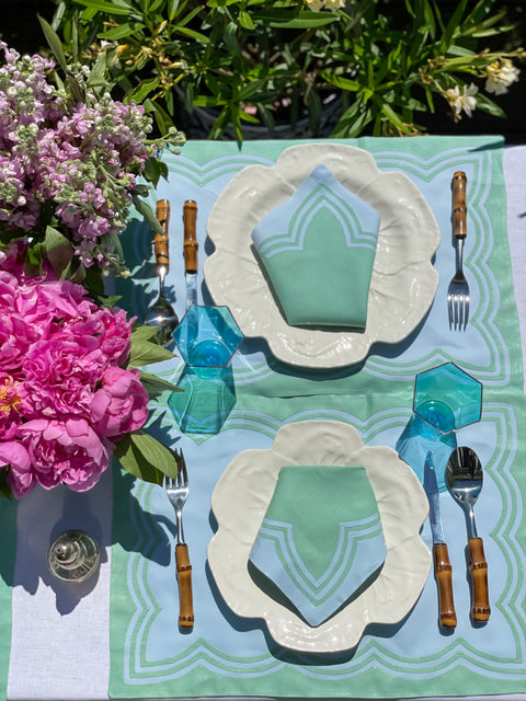 Windsor Limited Edition Appliqué Placemats & Dinner Napkins (8 sets/16 pieces)